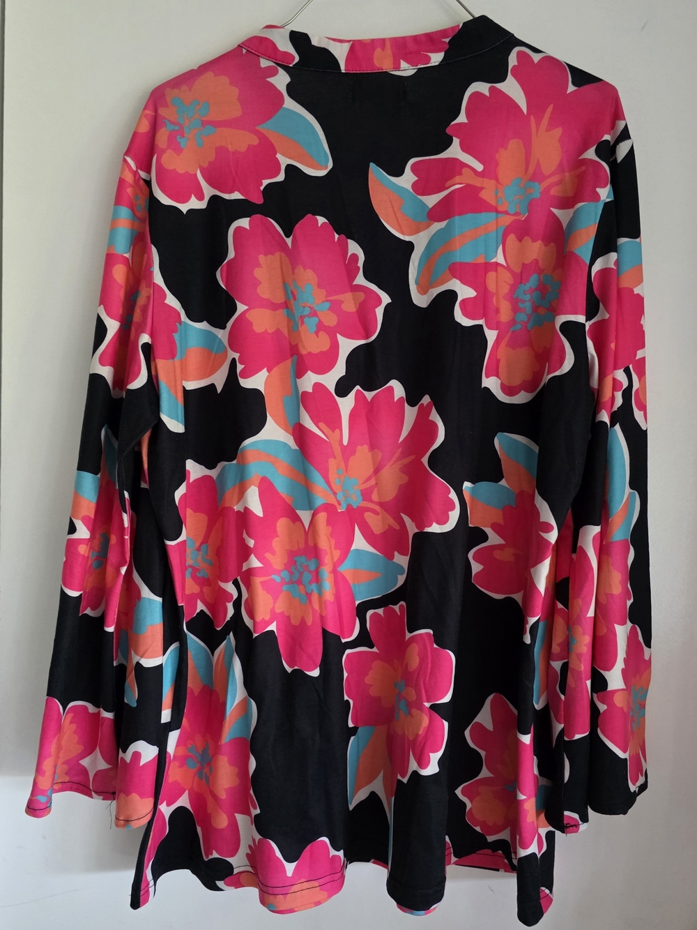 Southern Stich Floral V-Neck Long Sleeve Top - Black with Pink & Teal Flowers XL - Picture 2 of 8